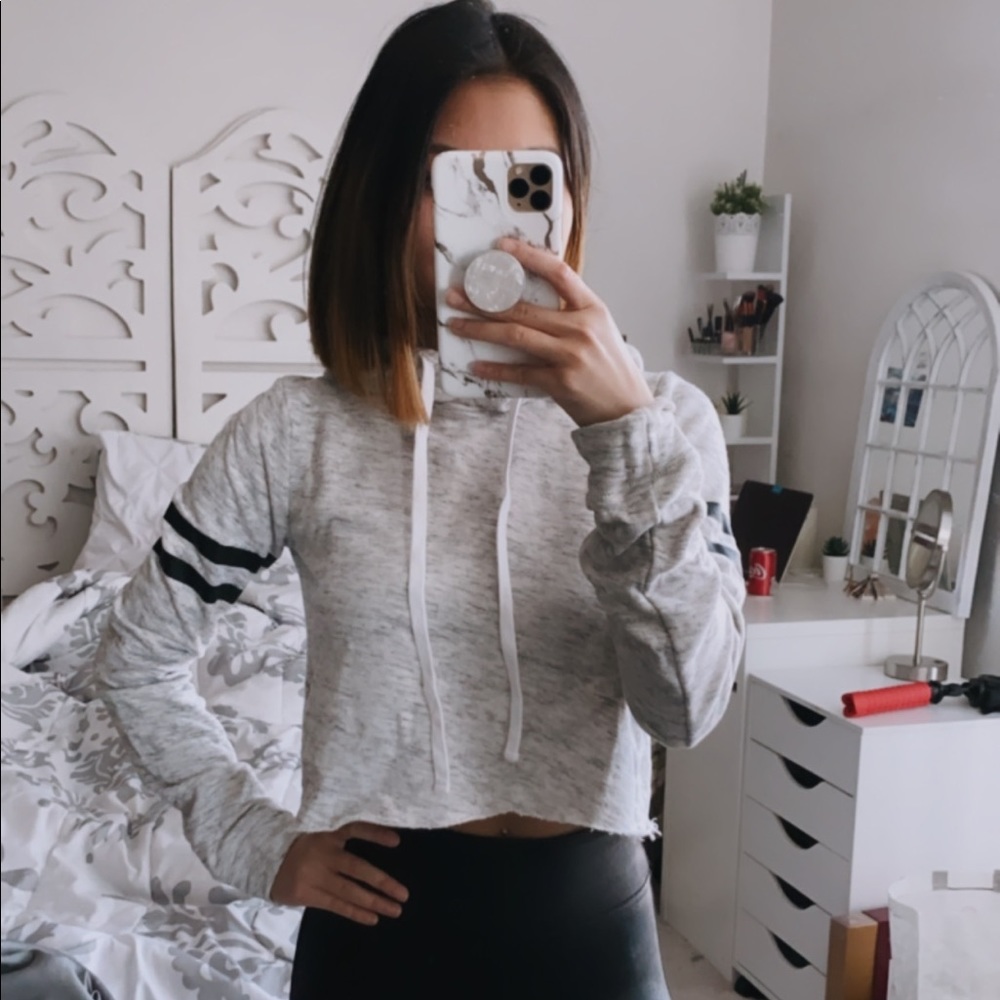 Hollister Cropped Sweater